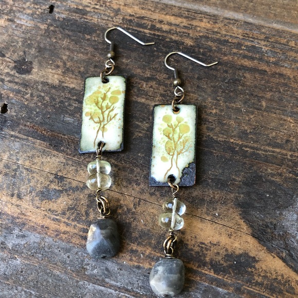 Green Amethyst Enamel Earrings - Picture 2 of 6